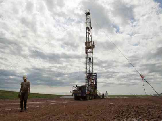 OilProduction-5d2d65a60c7be8713705fd8a0bdf9cb39f4c9c7c-s6-c30