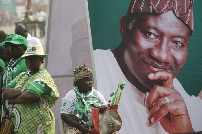 2015-01-14T003644Z_1_LYNXMPEB0D013_RTROPTP_4_NIGERIA-ELECTION